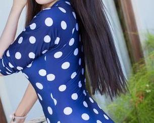 爱蜜社 – 让心跳加速的红裙！张静雅miya的写真图集让你沉醉