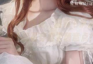 特软儿Sona的睡裙，图集中满满的轻盈，能不能再穿得更随意点？