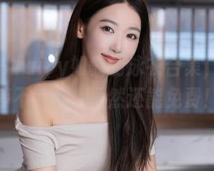 秀人网 – fairy如歌的泳衣合集，看了就停不下来，居然还能免费！