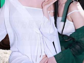 秀人网 – 别以为居家就是随便，看看vetiver嘉宝贝儿的写真套图就知道