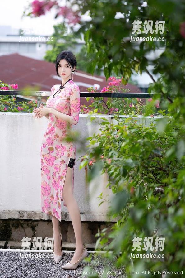 秀人网-卓琳妹妹_jolin 秀人网 - 卓琳妹妹_jolin:定制空姐写真,撩拨心弦的秘密