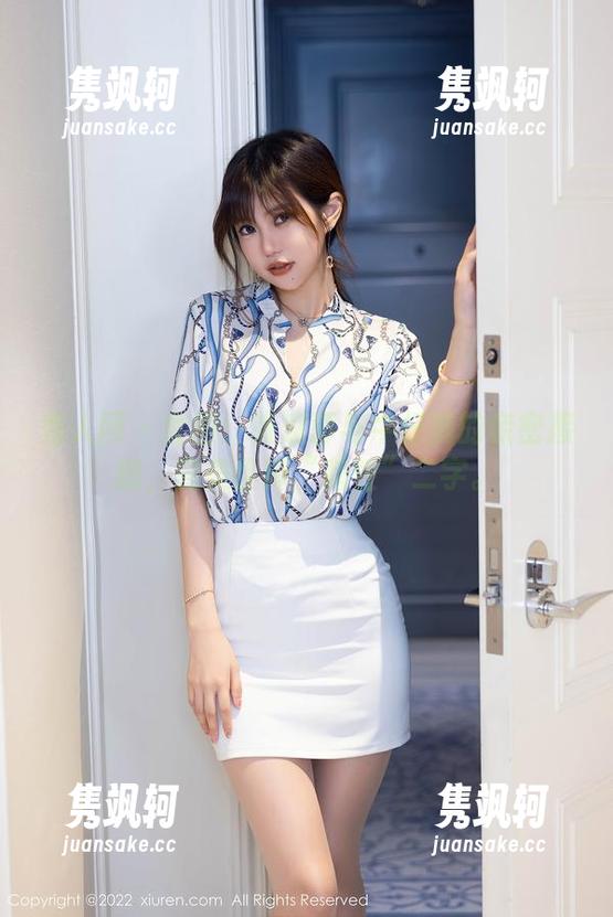 秀人网-张庭蓉 秀人网 - 套图:张庭蓉与牛仔裤的亲密接触,完美诠释“随性”二字。