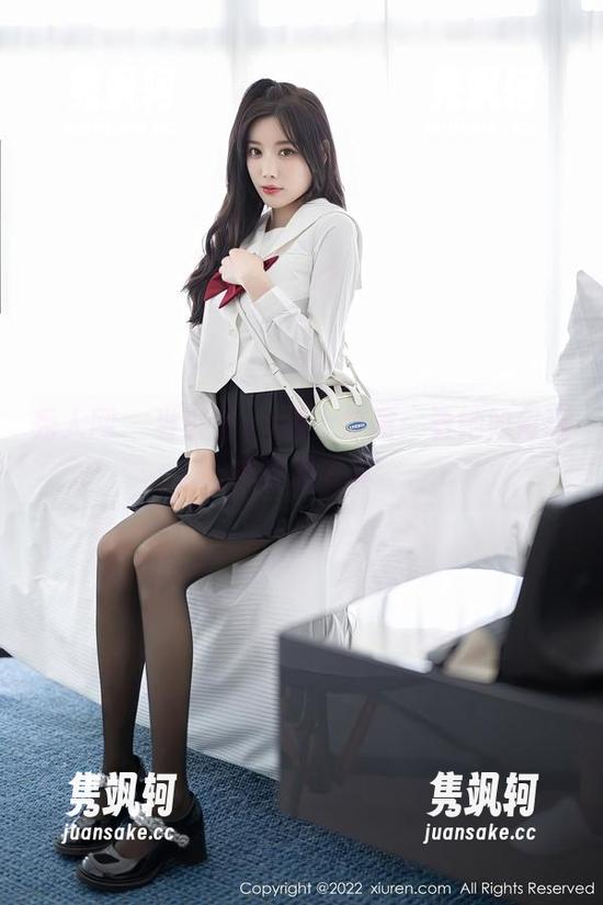 秀人网-白芷yy 秀人网 - 当白芷yy遇上校园:看她如何玩转这组写真