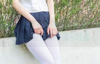 稚乖画册 – 赤西夜夜的私拍资源：在晴空下邂逅白丝双马尾的轻盈