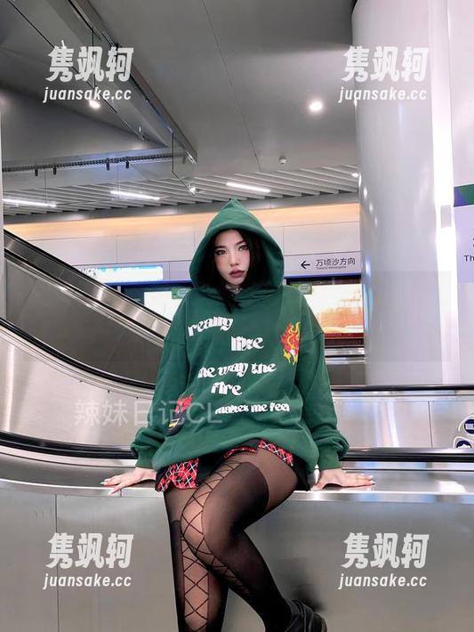 粉色的猪陈佩奇 微密圈 - 跟随粉色的猪陈佩奇,体会油亮美图带来的视觉撞击!