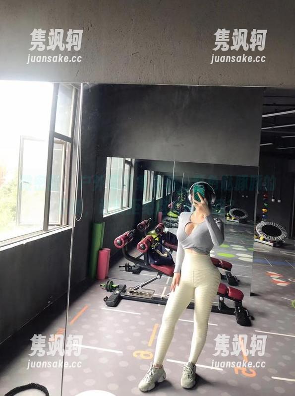 紫色哒豚豚 微密圈 - 户外写真集来袭,紫色哒豚豚的更新,谁能拒绝这样的气息?