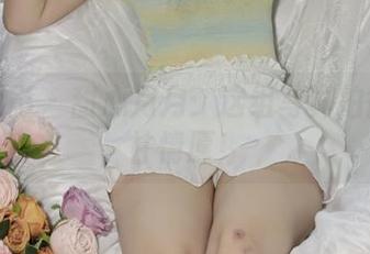 绮梦摄影 – 甜心月月：这组写真拍得我心甘情愿！