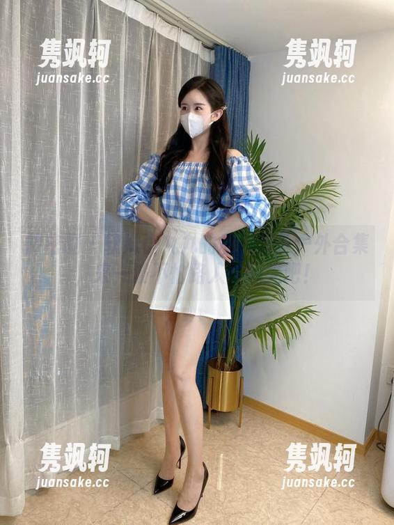软妹小九九 微密圈 - 软妹小九九的私房黑丝户外合集,来一波不怕路人的眼光吧!