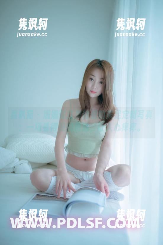 轰趴猫-姗姗就打奥特曼 轰趴猫 - 姗姗就打奥特曼的美足定制写真:一场看得见的艳遇,让人心痒痒。