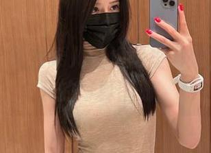 微密圈 – 在金希儿的渔网里游荡，随手翻开的写真图册。
