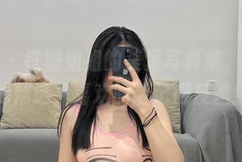 微密圈 – 铁锤姐姐的美足写真集，精选中的精选，喜欢的话记得反馈！