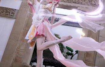 这是露儿大魔王的菲欧娜作品集？下载以后我对生活的想法都变了！